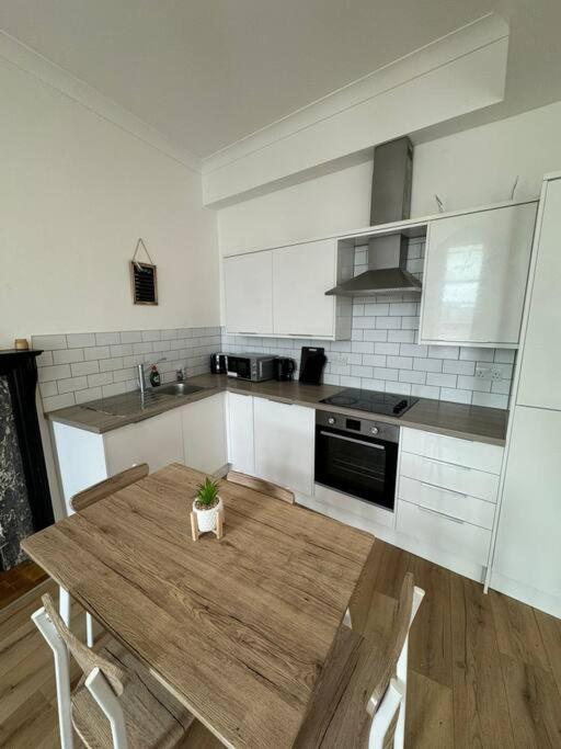 Spacious Flat In Sheffield City Center Gs304 Buitenkant foto